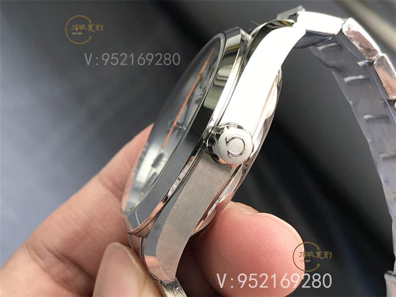 VS廠歐米茄海馬150柚木盤復刻表8900機芯的六大優點-復刻表