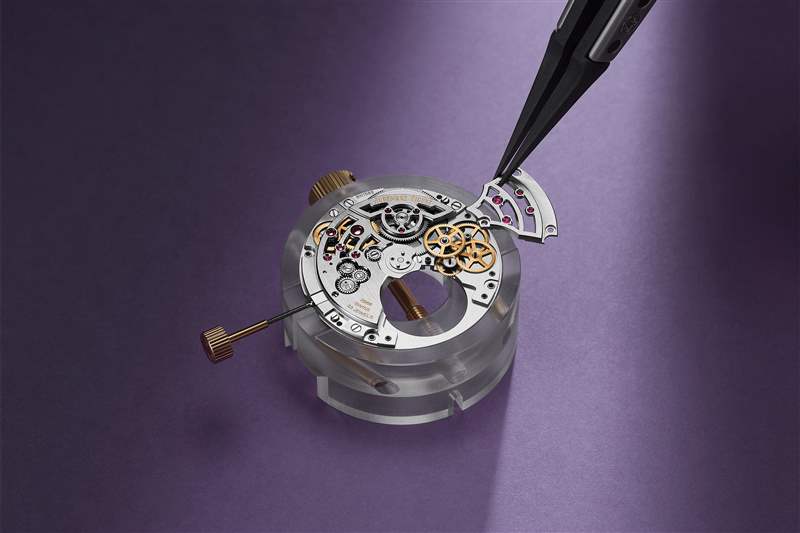 推出愛彼皇家橡樹自動上鏈飛行陀飛輪超薄 RD#3 英寸 37 毫米-復刻表