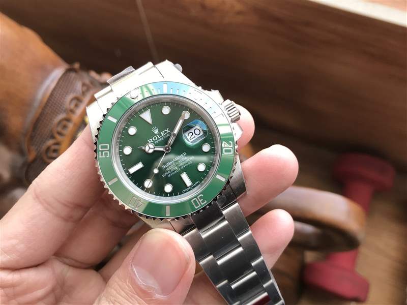 復刻綠水鬼選C廠clean廠還是VS廠,VS廠和C廠綠水鬼3135機芯那個好-復刻表