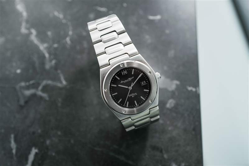 推出全新萬(wàn)國(guó)工程師自動(dòng)腕表40-復(fù)刻表