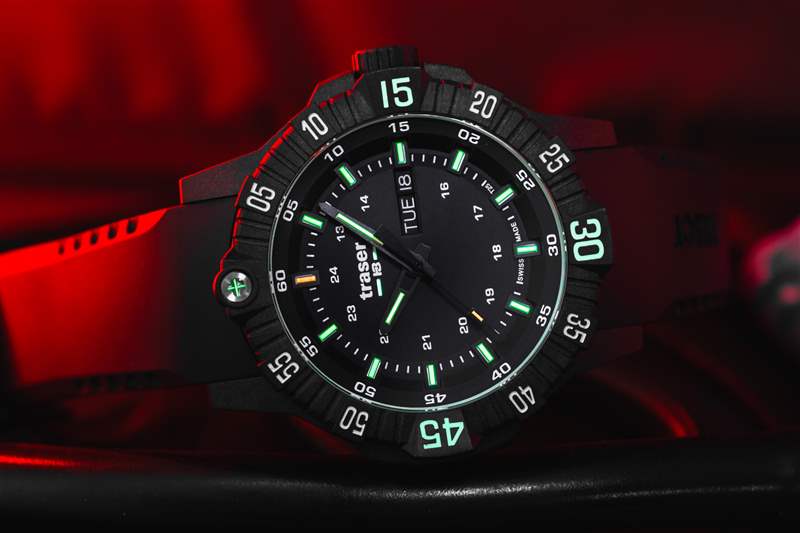 手表評測:Traser P99 Q戰術碳纖維手表-復刻表