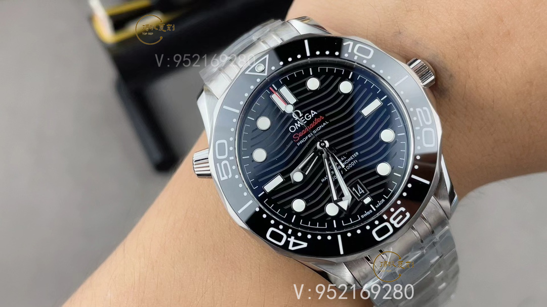 VS廠歐米茄海馬300復(fù)刻表深度測評:工藝與細(xì)節(jié)的卓越展現(xiàn)-復(fù)刻表