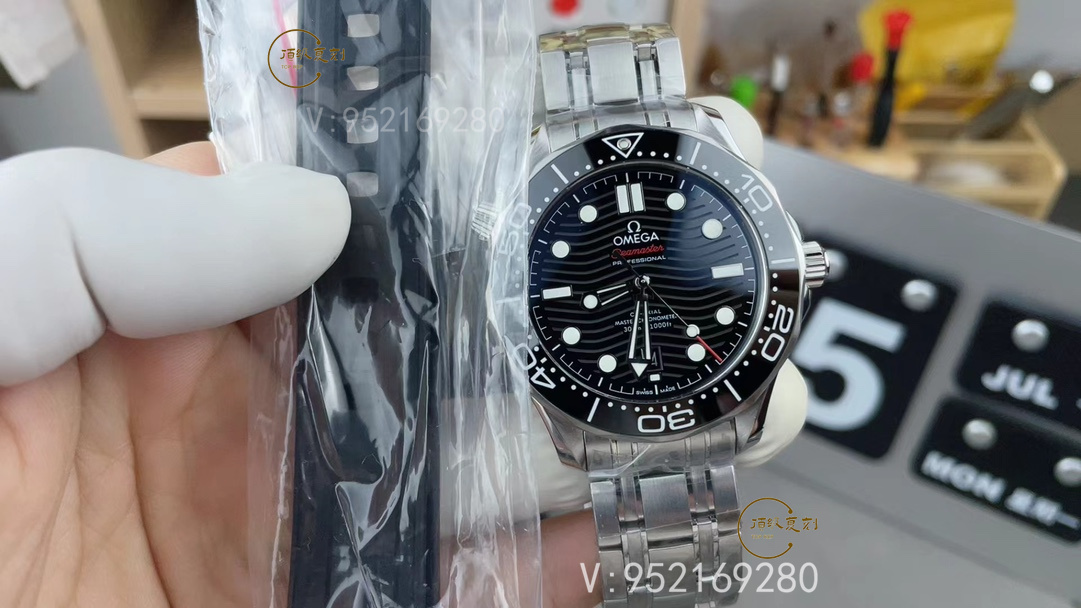 VS廠歐米茄海馬300復(fù)刻表深度測評:工藝與細(xì)節(jié)的卓越展現(xiàn)-復(fù)刻表
