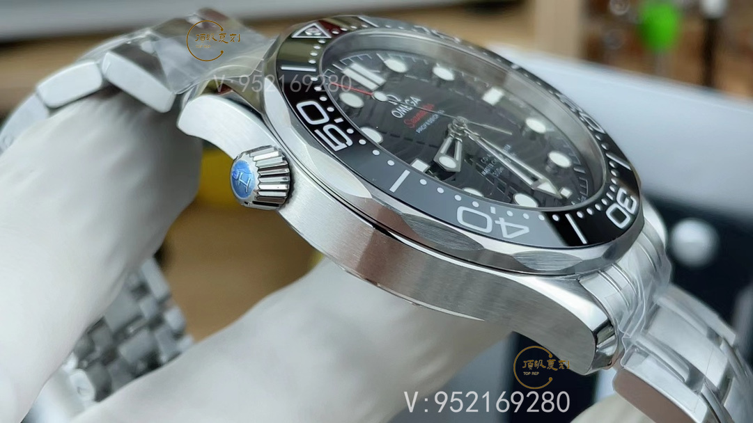 VS廠歐米茄海馬300復(fù)刻表深度測評:工藝與細(xì)節(jié)的卓越展現(xiàn)-復(fù)刻表